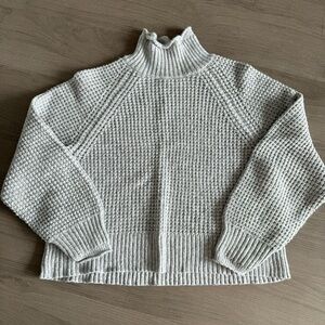 American Eagle Outfitters Gray Knit Mock Neck Sweater size M